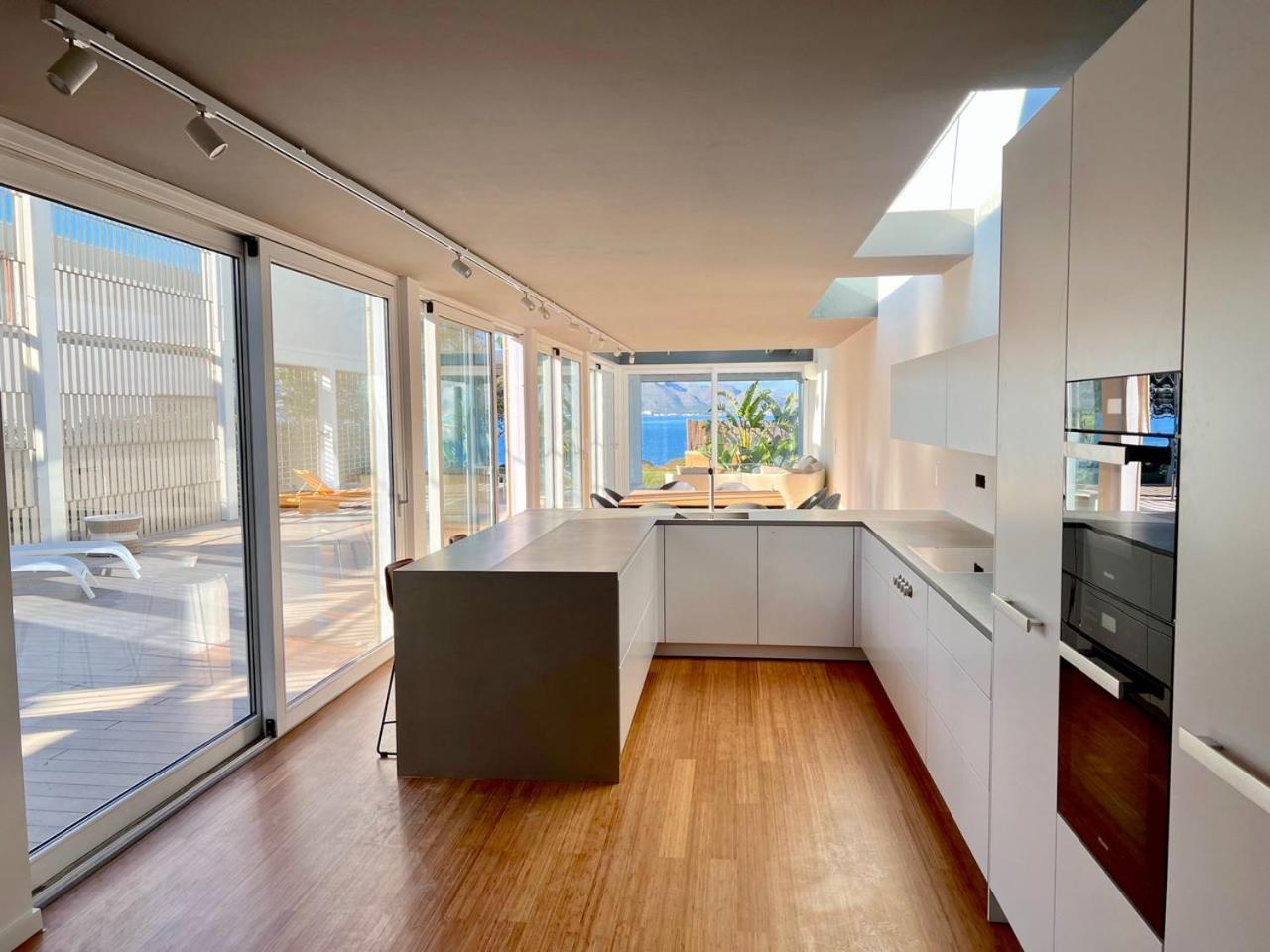 Miramar 9 Manresa Villa *
