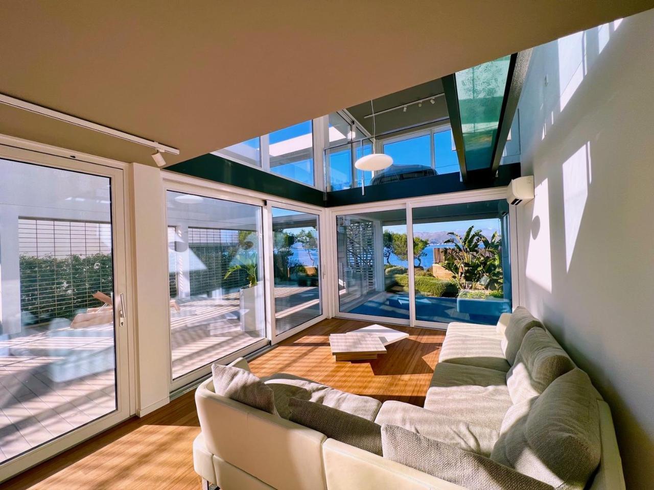 Miramar 9 Manresa Villa